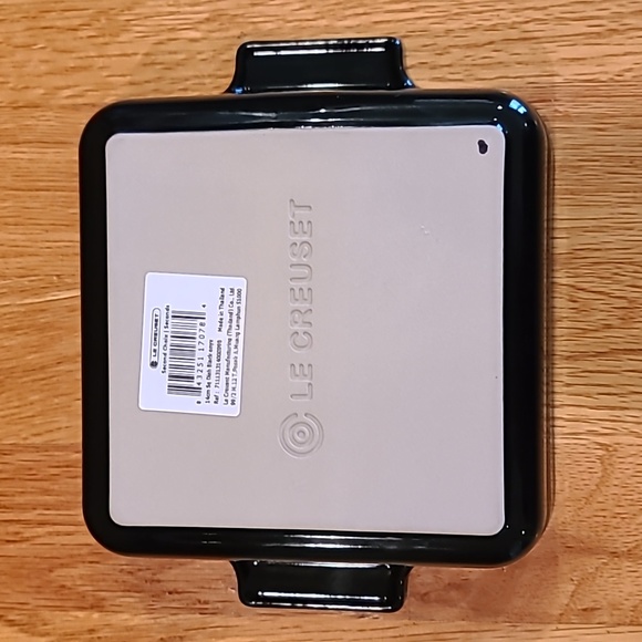 Le Creuset BLACK ONYX 15cm Square Heritage Stoneware Dish - Picture 4 of 4